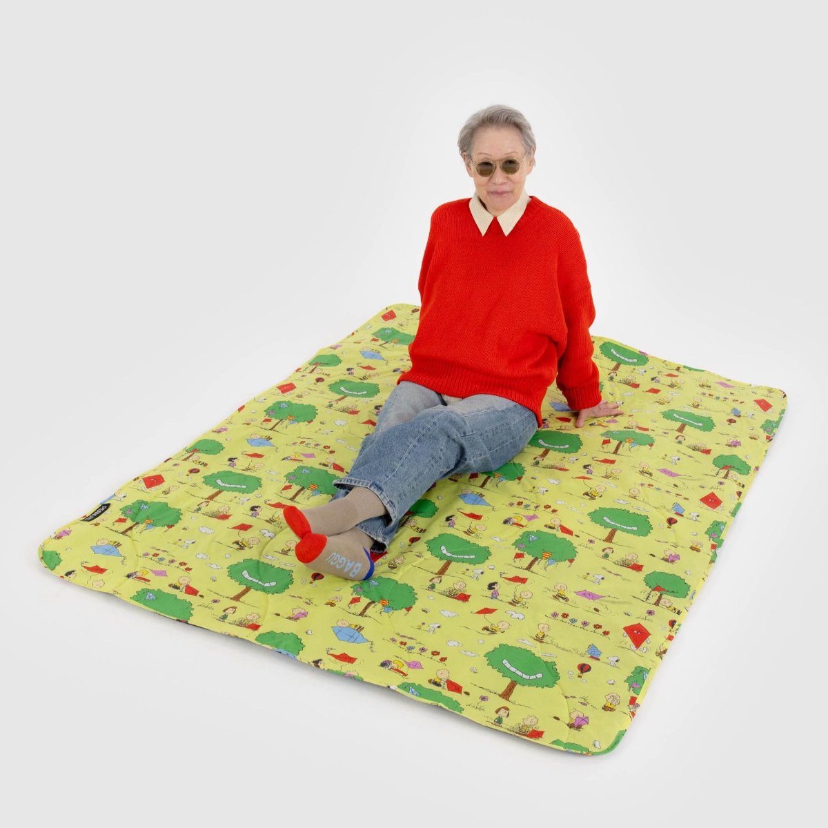 Baggu Puffy Picnic Blanket in Kite Eating Tree