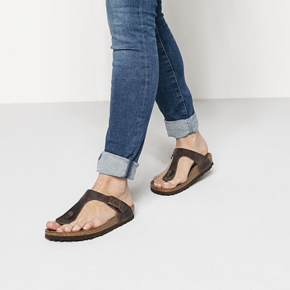 Birkenstock Women&#39;s Gizeh Oiled Leather in Habana