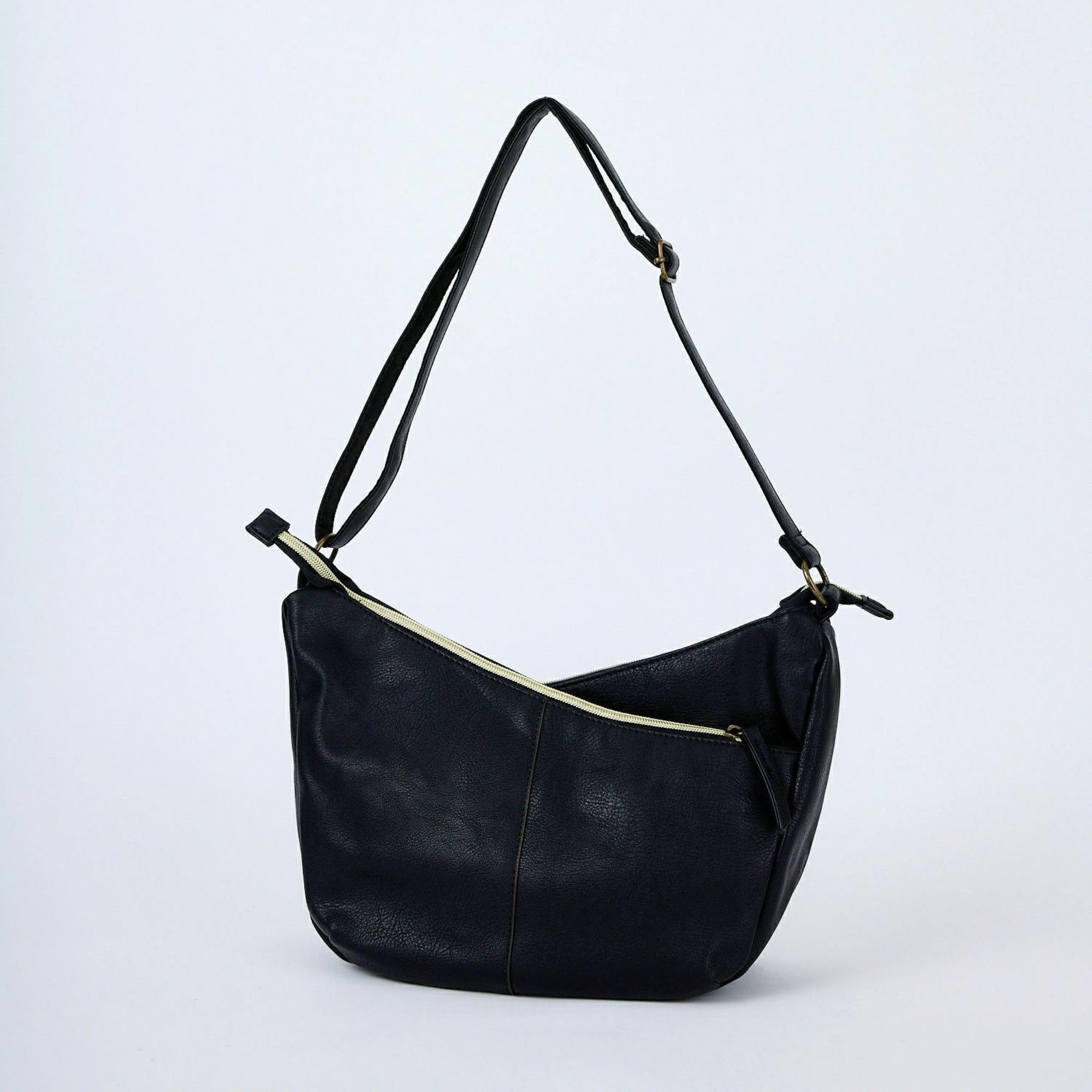 Anello Legato 3M Shoulder Bag in Black