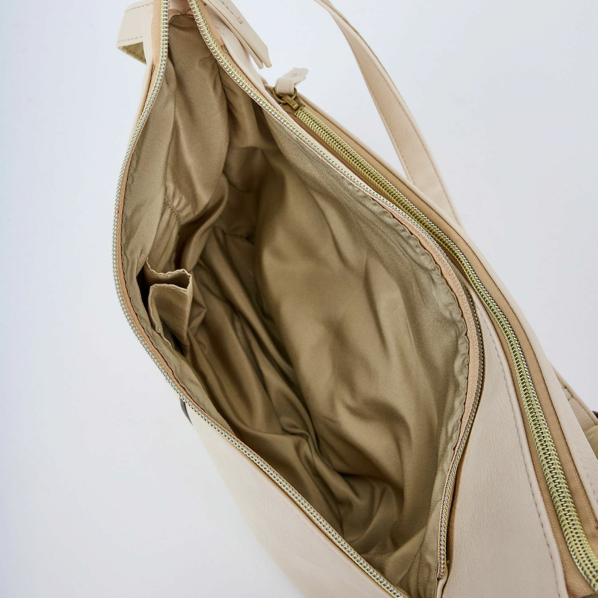 Anello Legato 3M Shoulder Bag in Light Beige