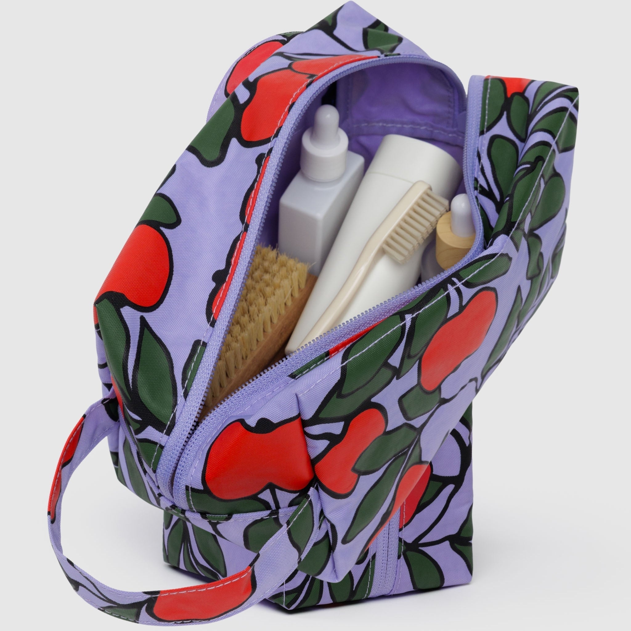 Baggu Dopp Kit in Apple Tree