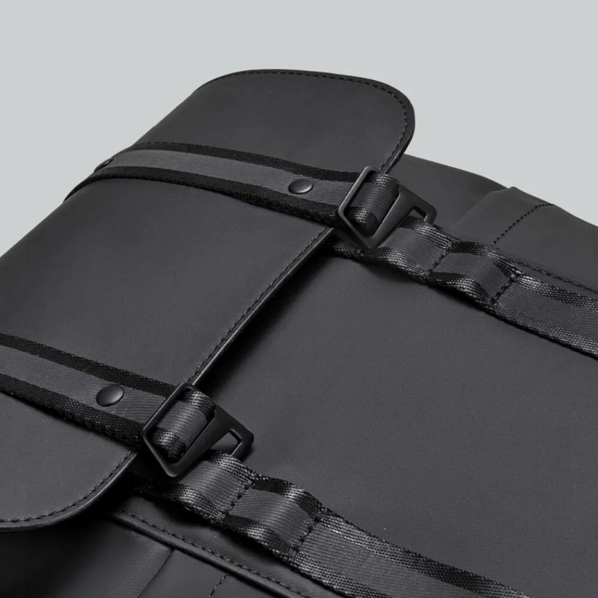 Gaston Luga Splash Mini in Black