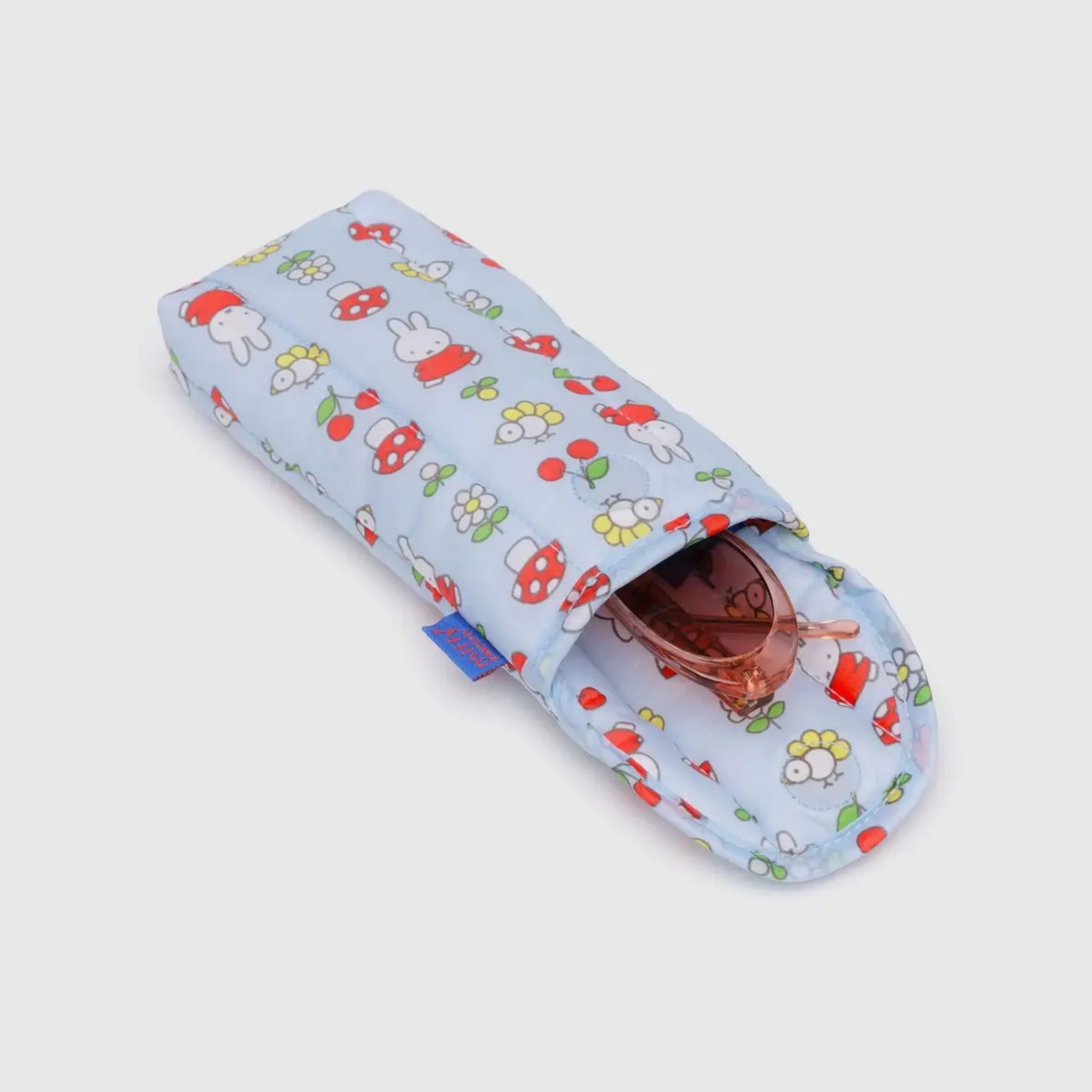 Baggu Puffy Glasses Sleeve in Garden Miffy