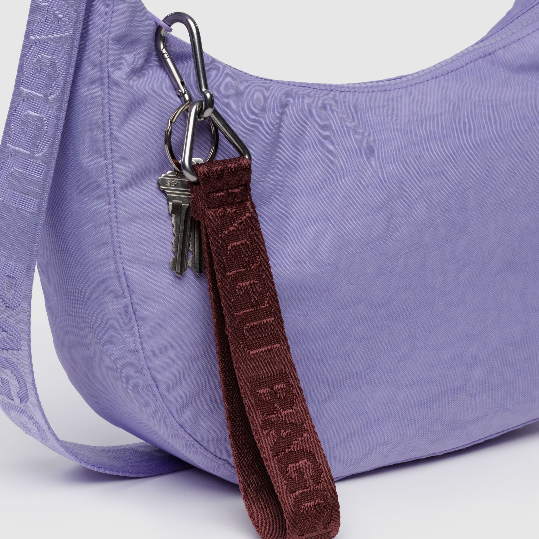 Baggu Logo Keychain in Mahogany