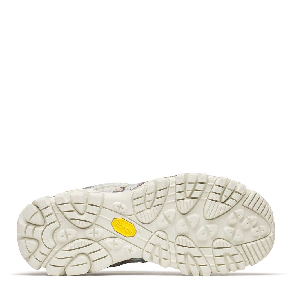 Merrell Women's Moab 3 in Ecru/Multi
