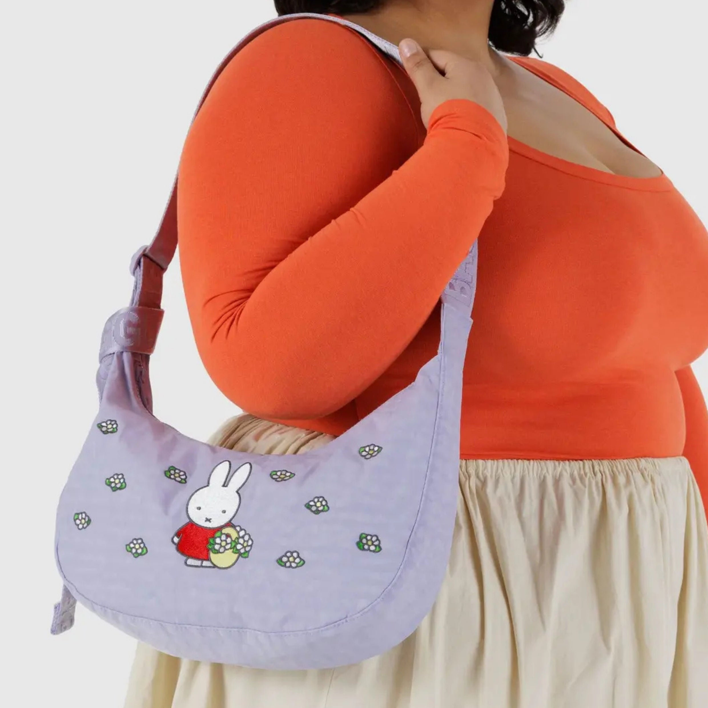 Baggu Medium Nylon Crescent Bag in Miffy