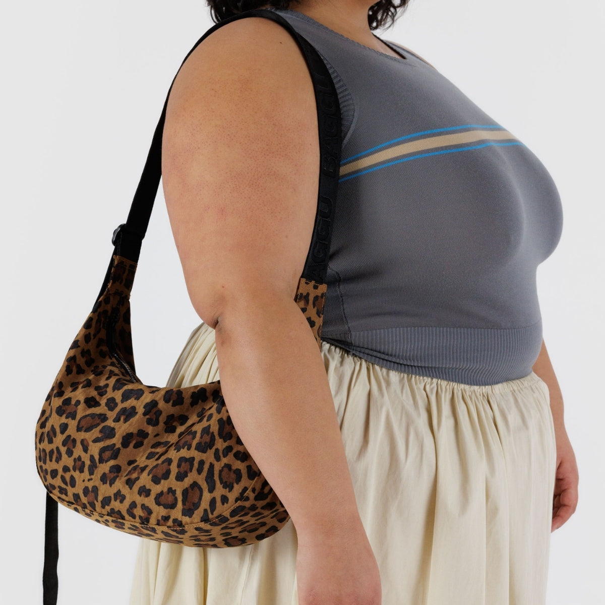 Baggu Medium Nylon Crescent Bag in Leopard