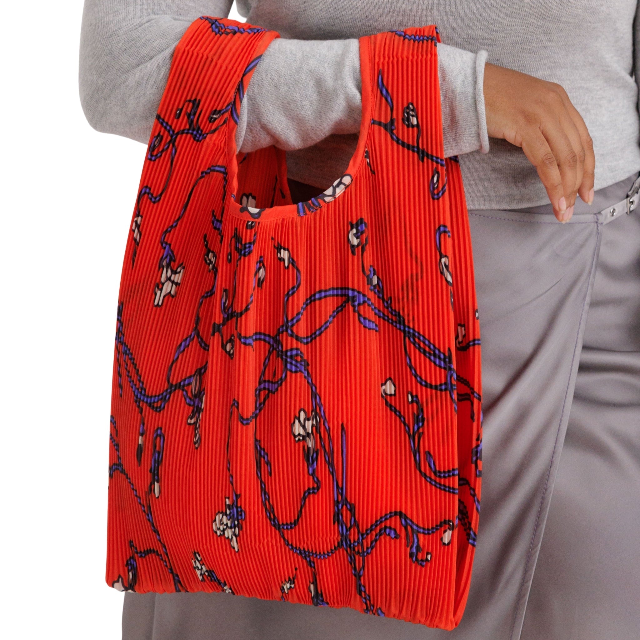 Baggu Pleated Baggu in Red Snapdragon