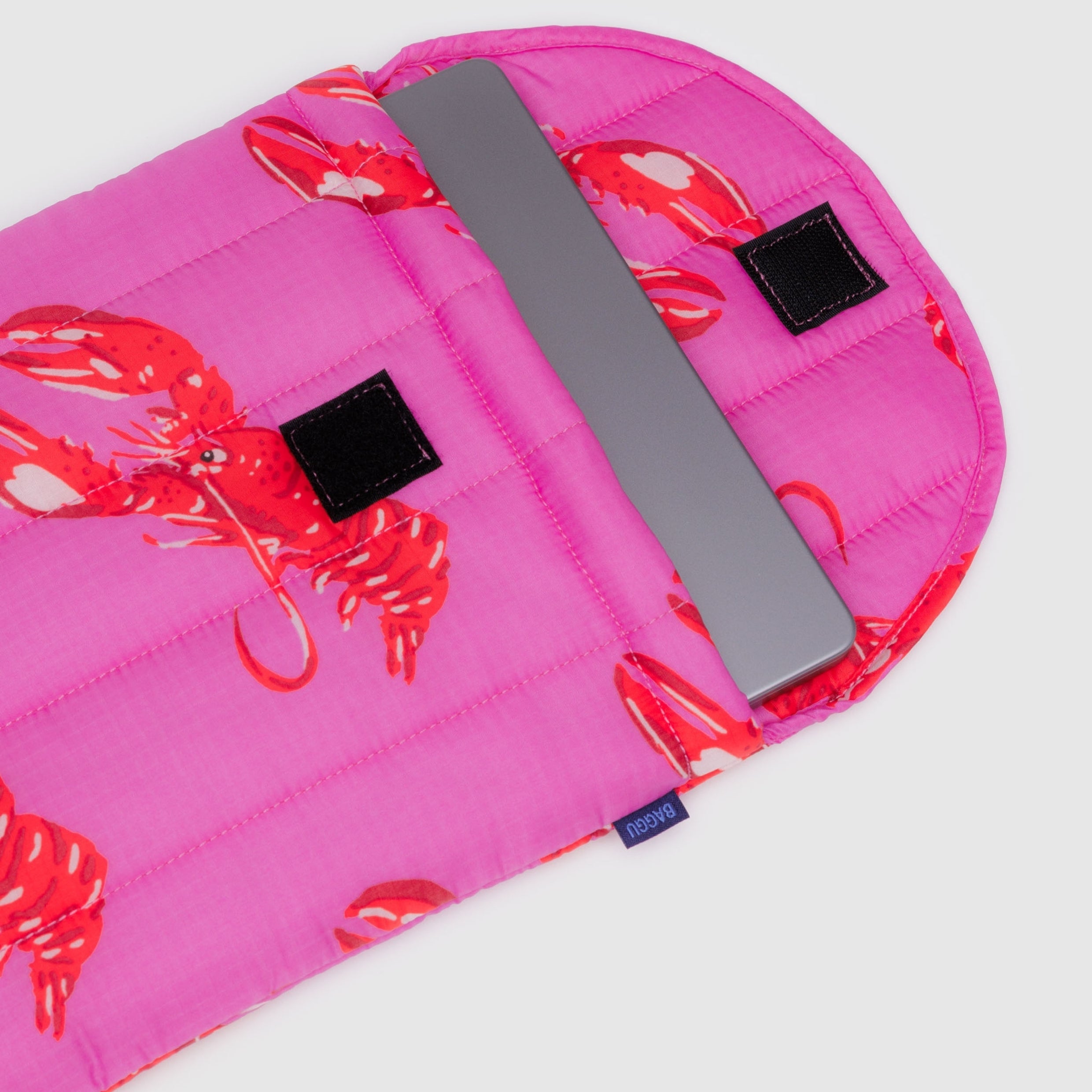 Baggu Puffy Laptop Sleeve 13"/14" in Pink Lobster