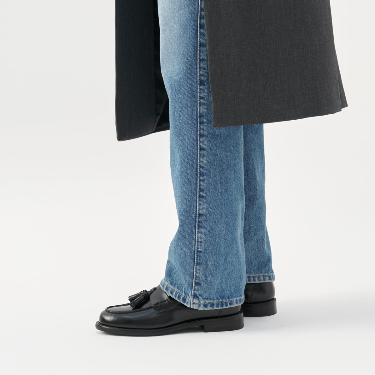 Vagabond Women's Linn Tassle Loafers in Black Polished Leather