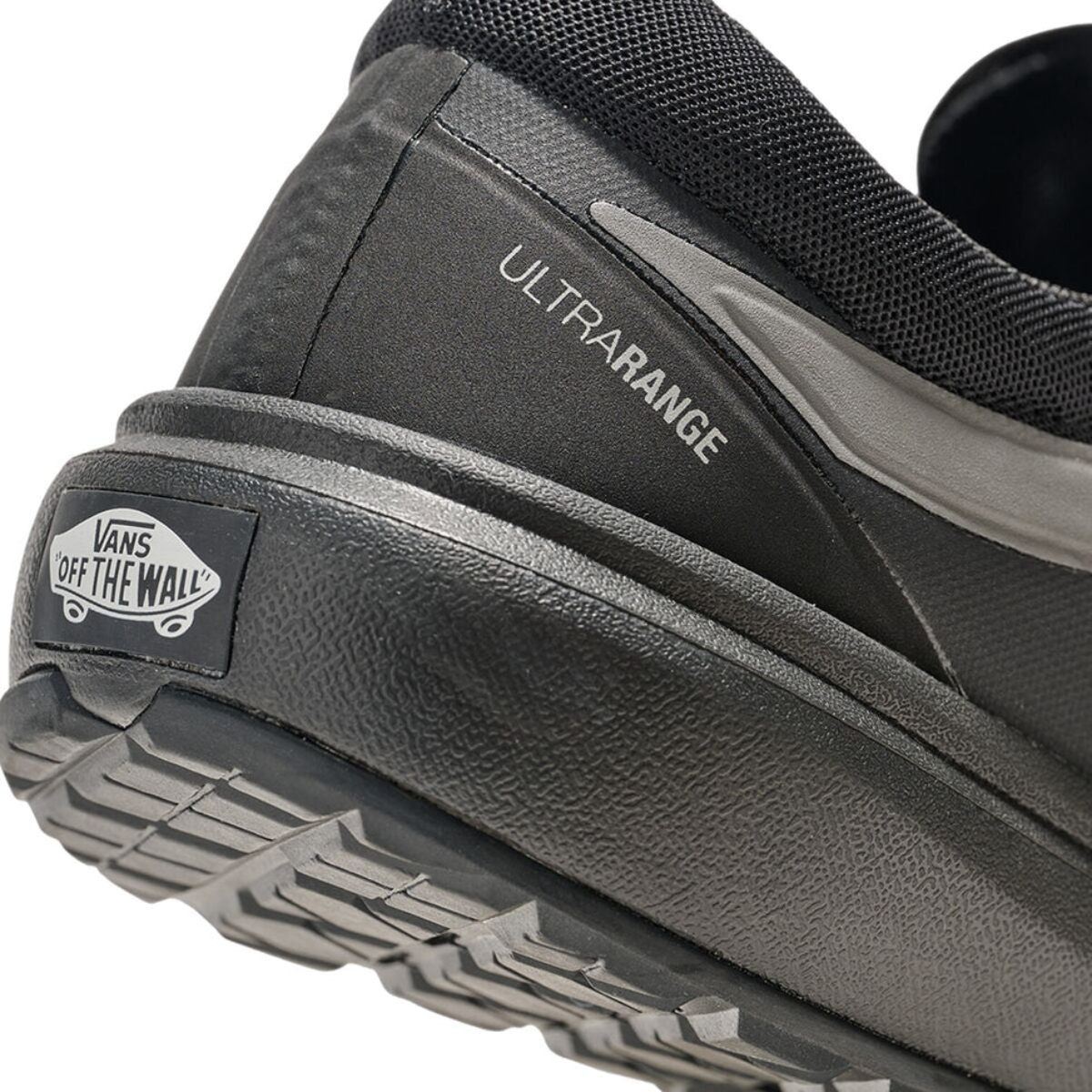 Vans Men's MTE UltraRange 2.0 in Black/Black
