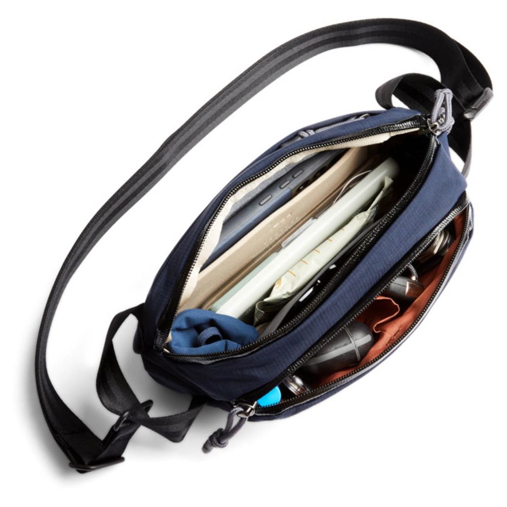 Bellroy Venture Ready Sling 2.5L in Nightsky