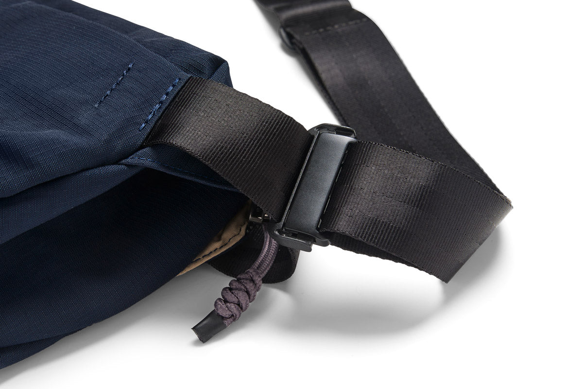 Bellroy Venture Sling 9L in Nightsky