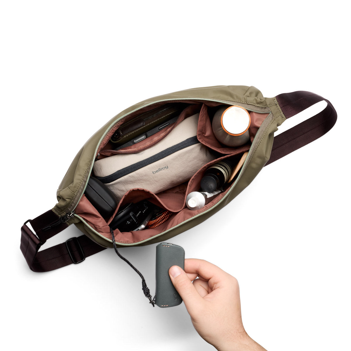 Bellroy Laneway Crescent Bag 7L in Seakelp