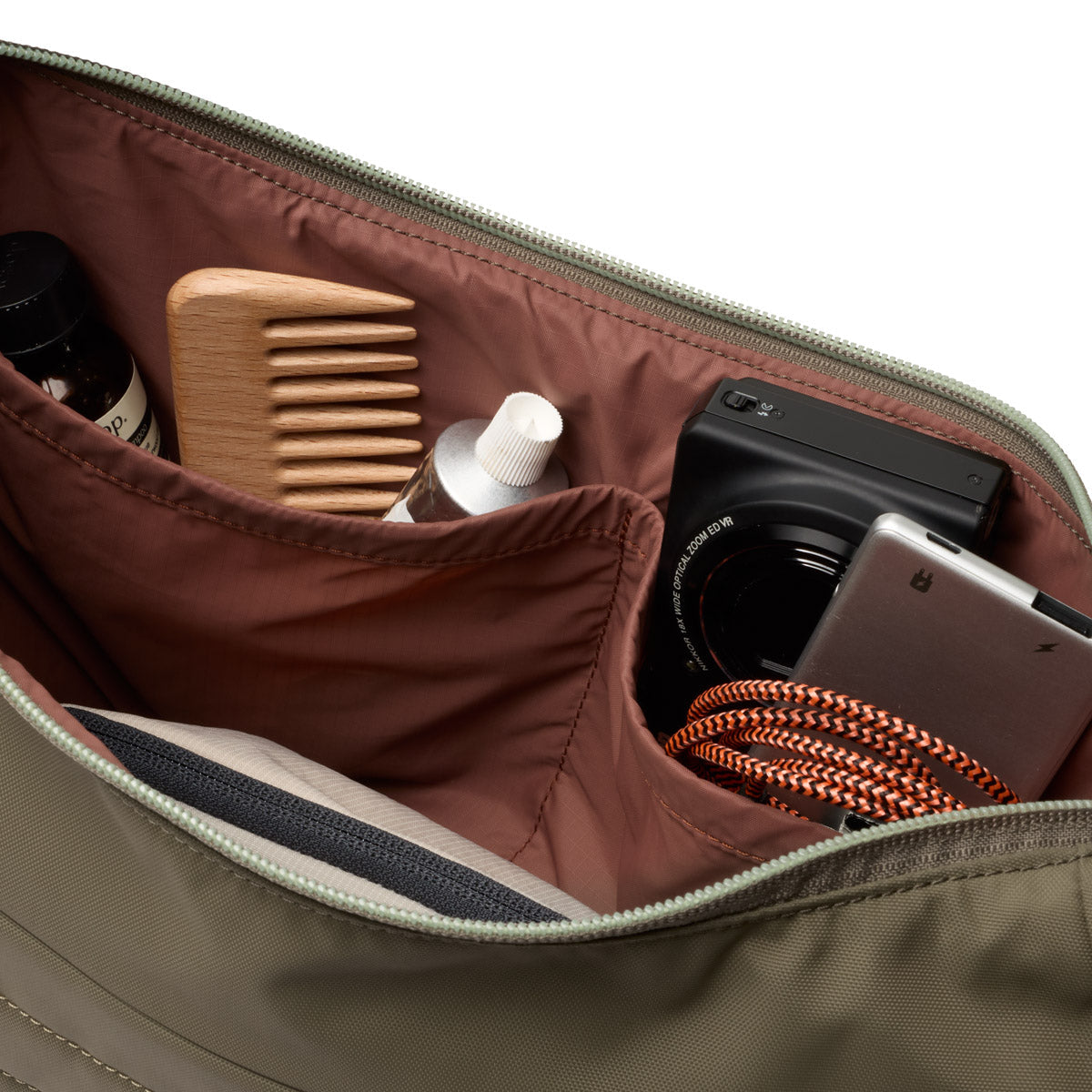 Bellroy Laneway Crescent Bag 7L in Seakelp