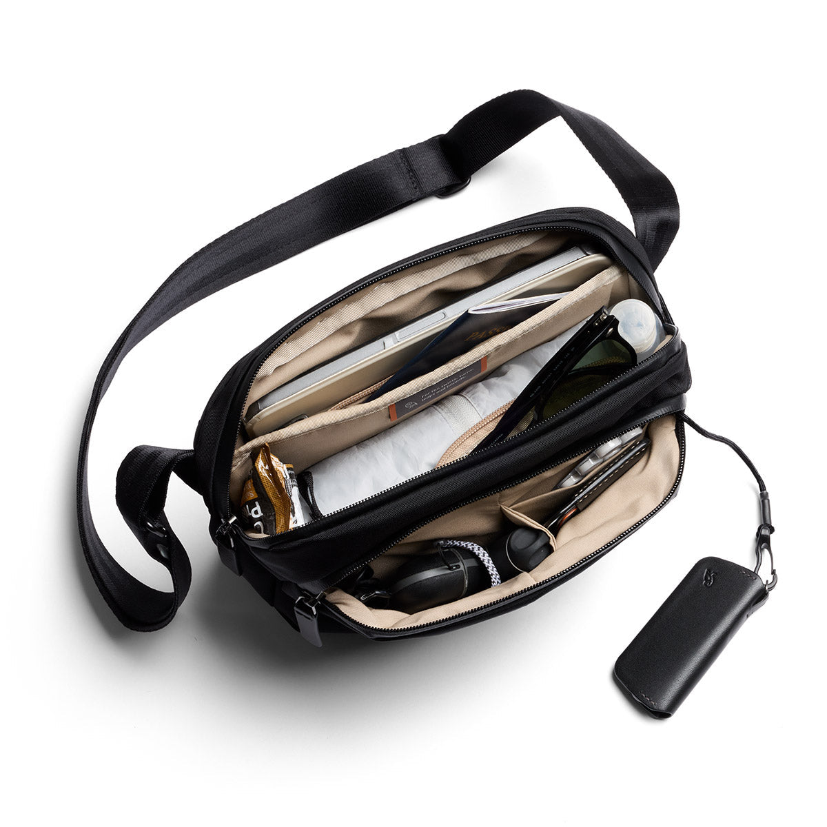 Bellroy Transit Sling 5L in Black