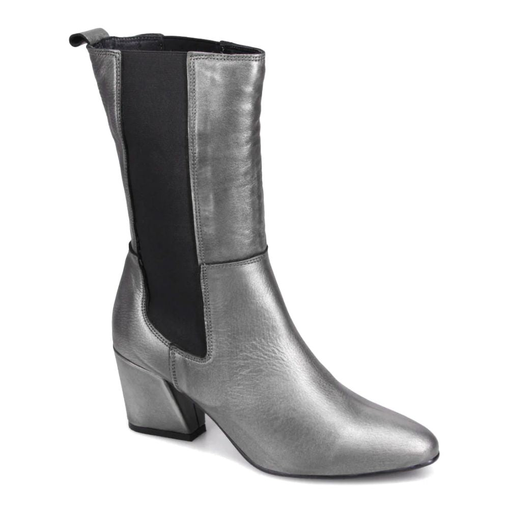 Bueno Women's Sienna Heeled Chelsea Boot in Pewter Metallic