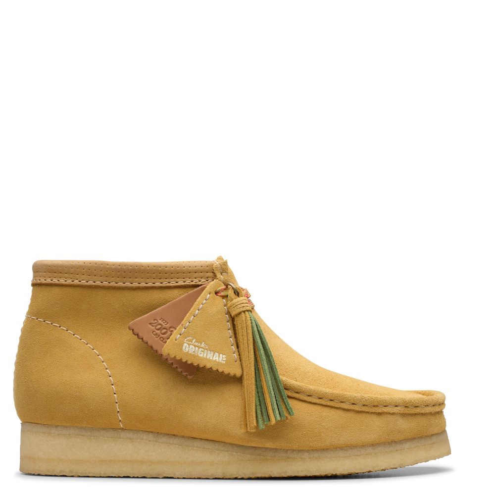 Clarks Men's Wallabee Boot in Golden Tan Suede