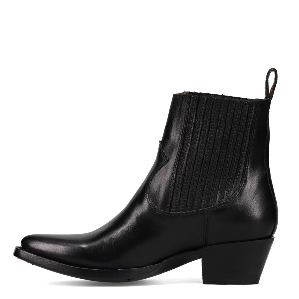 Frye Women's Sacha Chelsea in Black/Polished Soft Full Grain