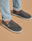 OluKai Men's Lae‘ahi Lauhala in Ash