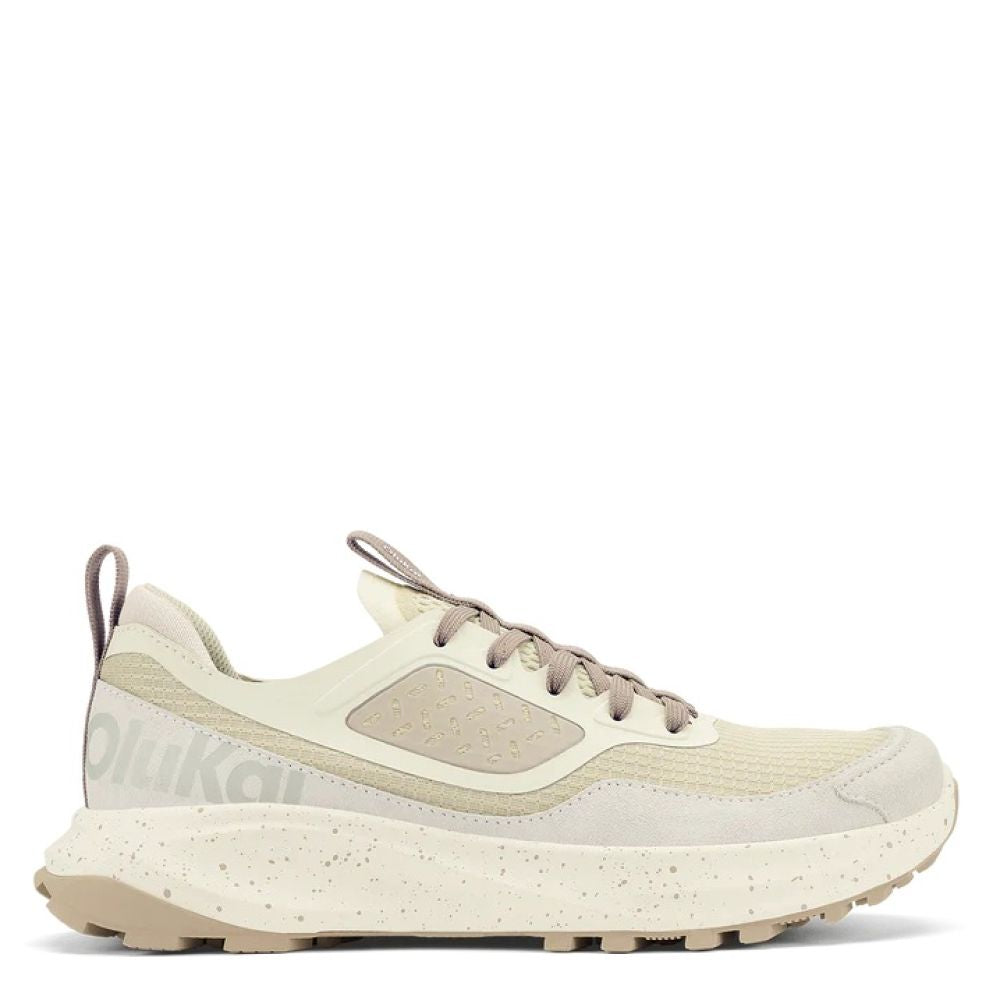 OluKai Women's Makiki in White Sand/Tapa