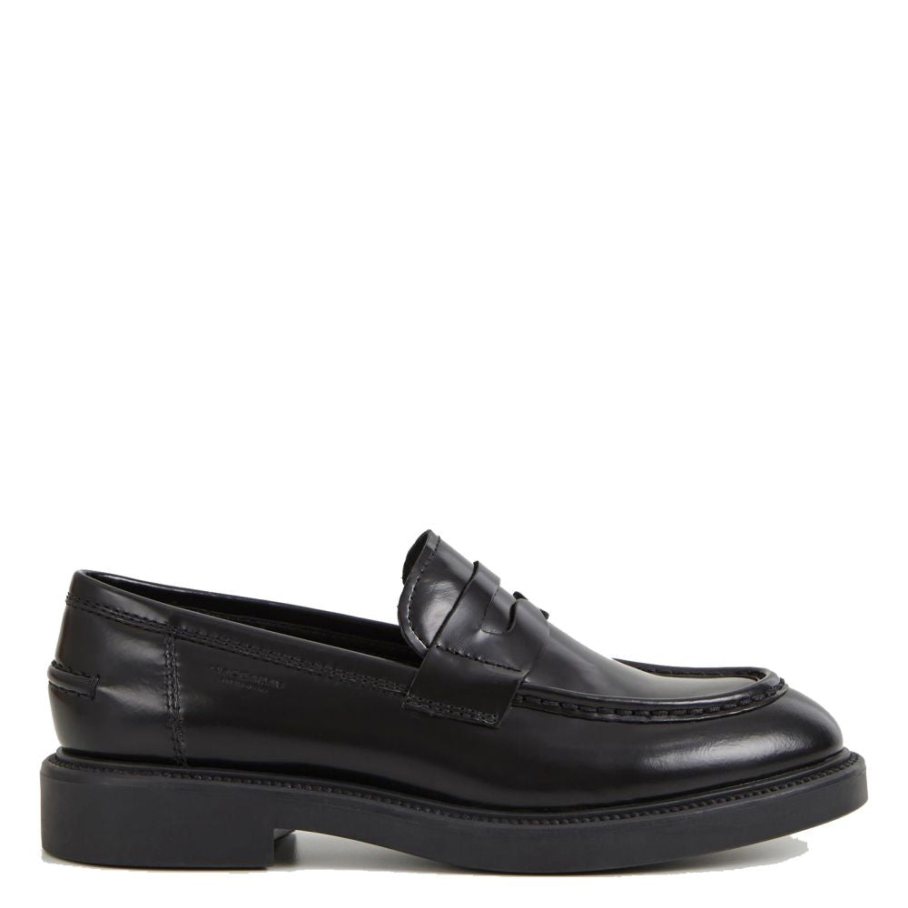 Vagabond Women&#39;s Alex W Loafer in Black Polished Leather