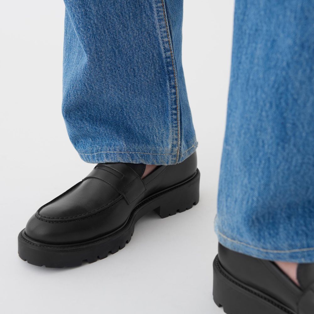 Vagabond Women's Kenova Loafer in Black Leather