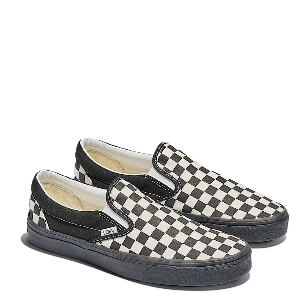 Vans Checkerboard Classic Slip-On in Black/White