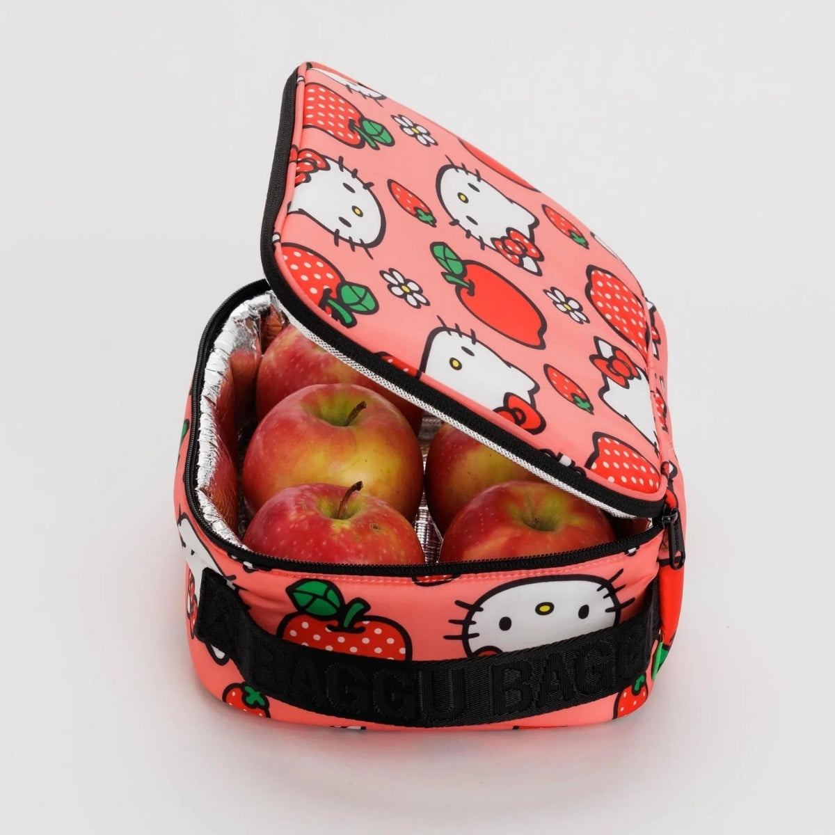 Baggu Lunch Box in Hello Kitty Apple