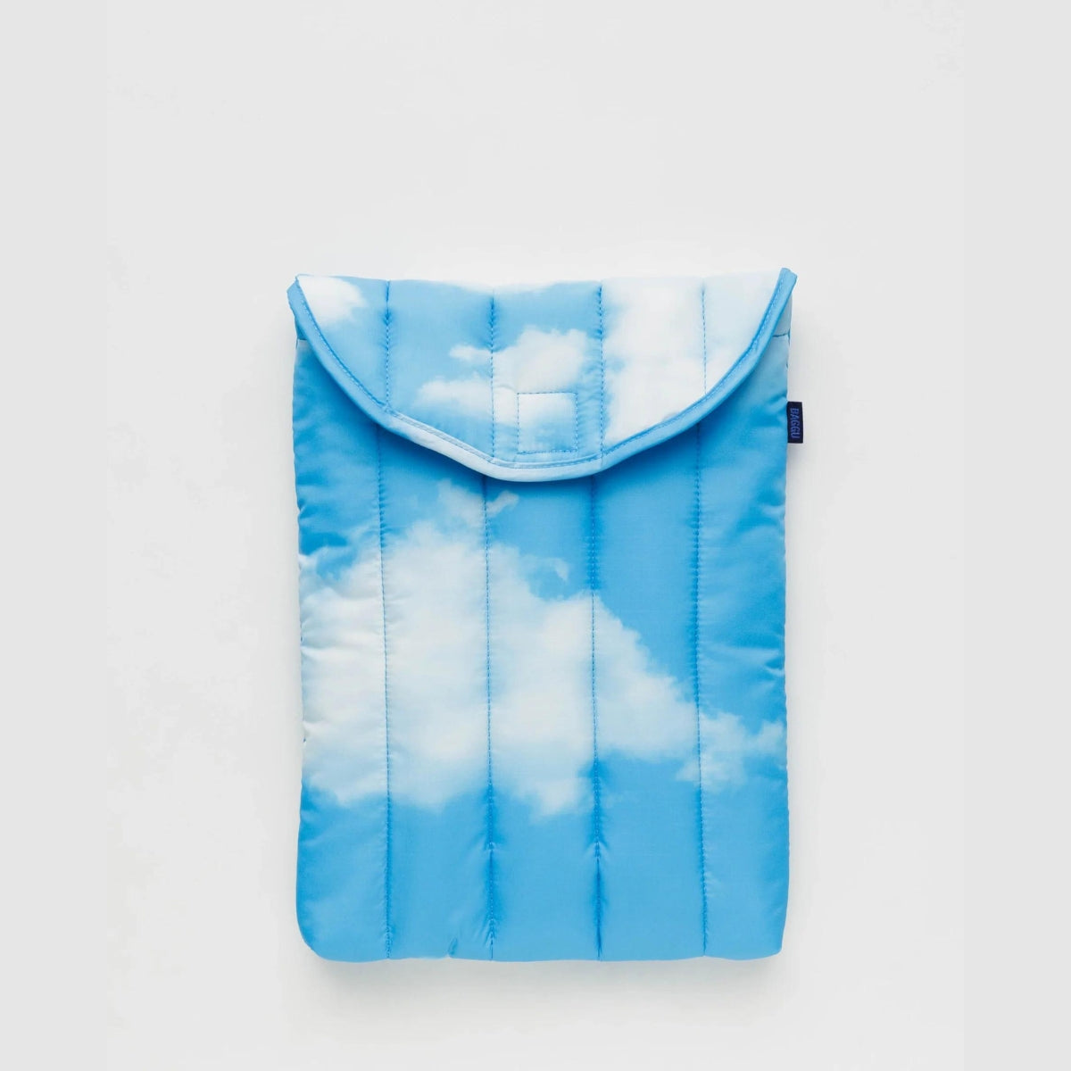 Baggu Puffy Laptop Sleeve 13&quot;/14&quot; in Clouds