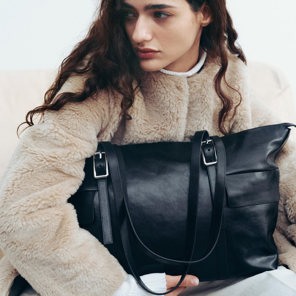 Vagabond Thira Bag