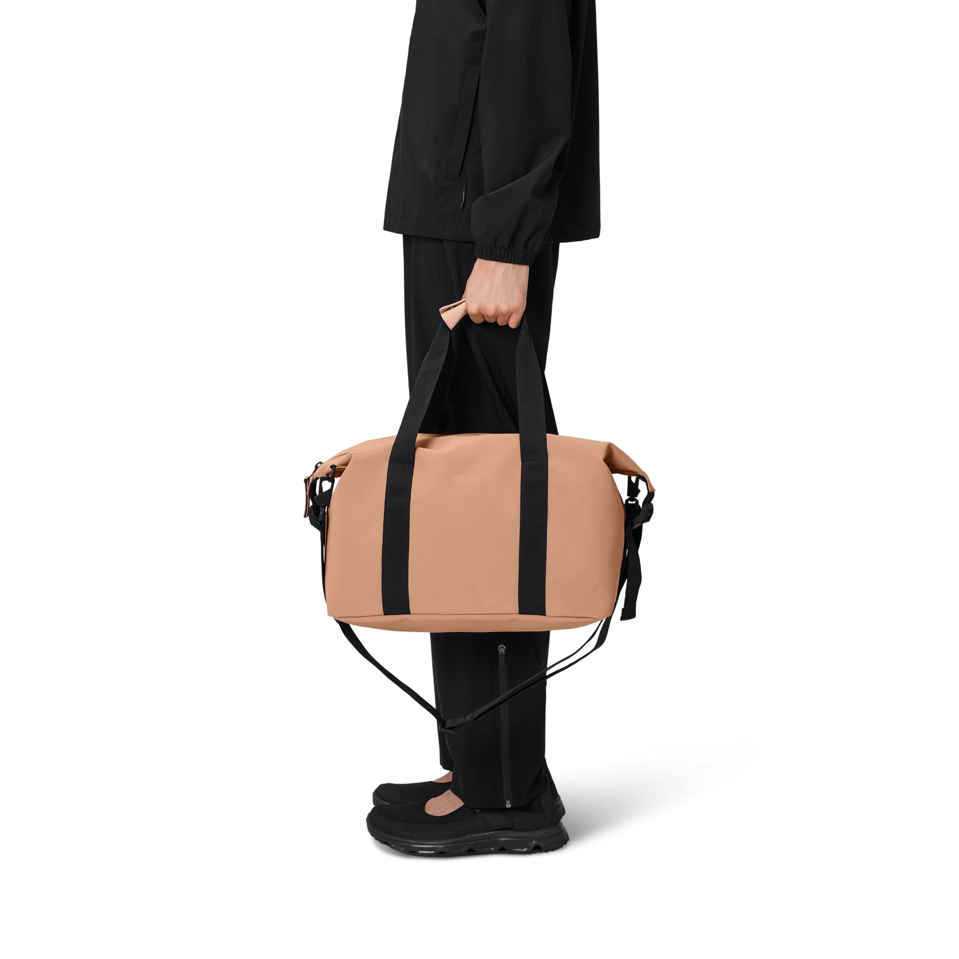 Rains Hilo Weekend Bag Small in Coy