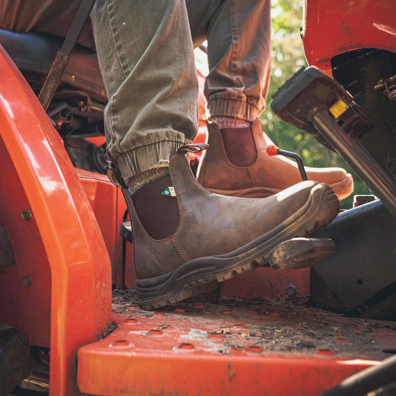 Blundstone Work &amp; Safety Boot 180 in Rustic Brown