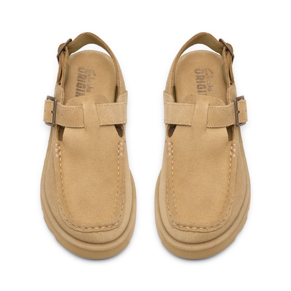 Clarks Women's Meare Easy in Maple Suede