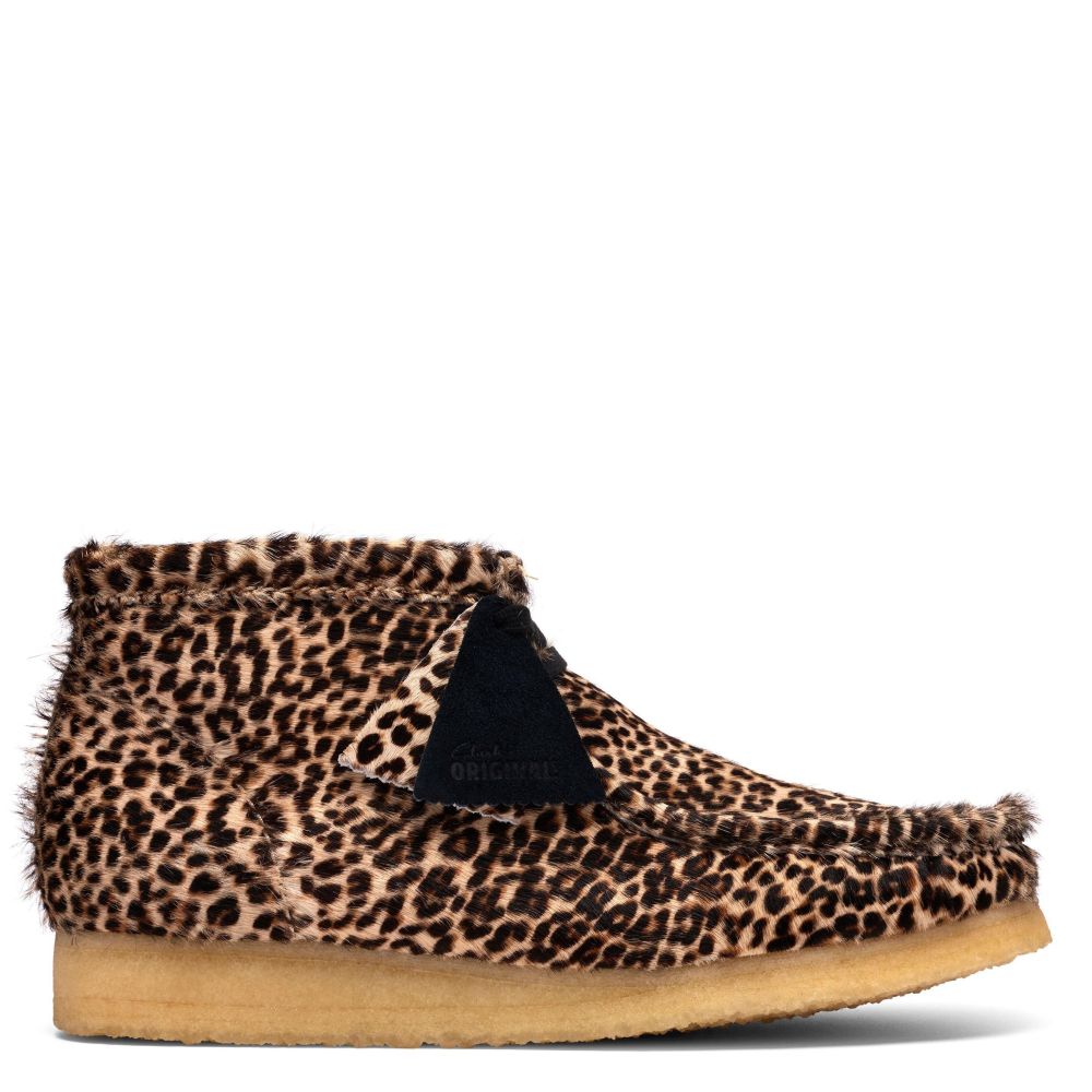 Clarks Men's Wallabee Boot in Leopard Print