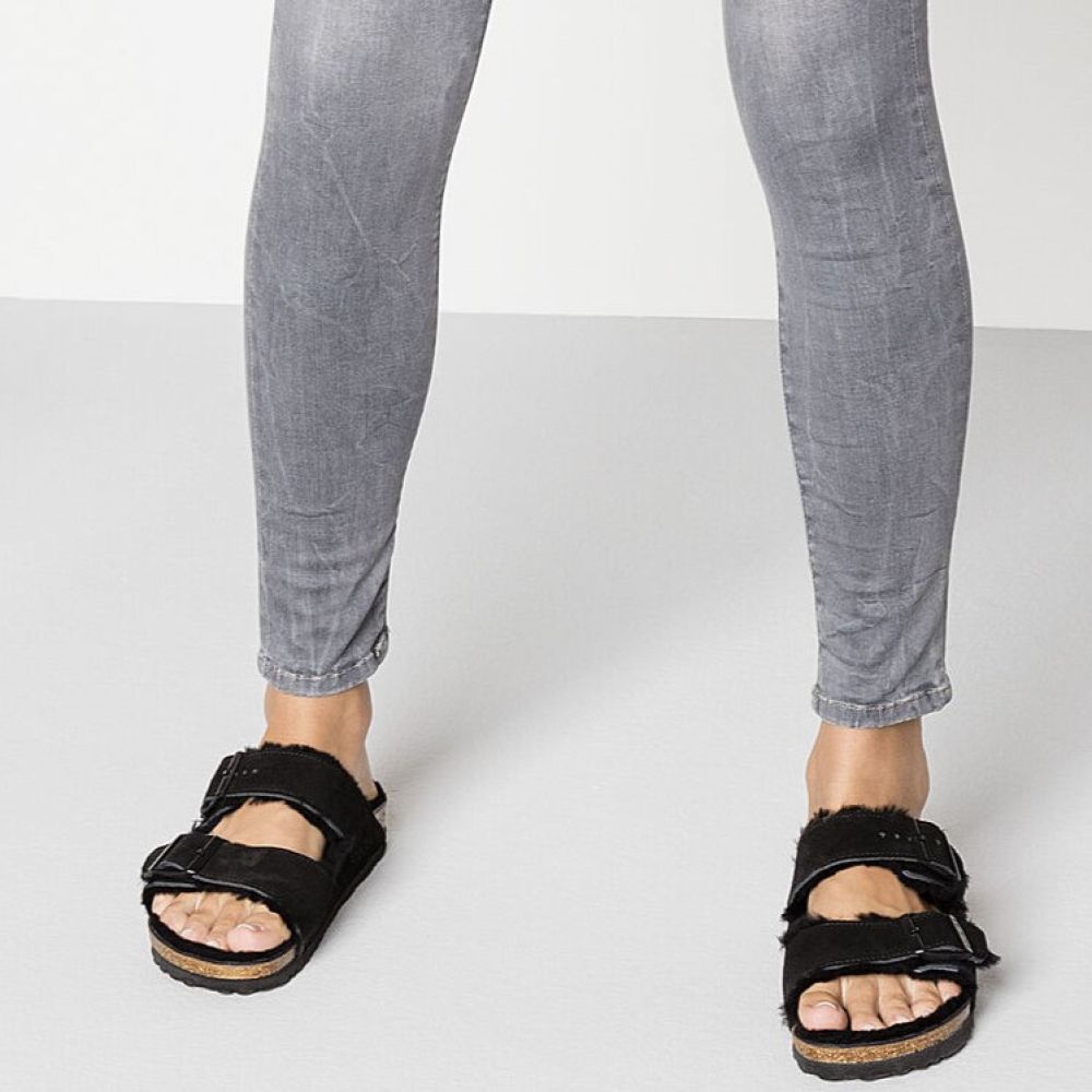 Birkenstock Women's Arizona Shearling in Black
