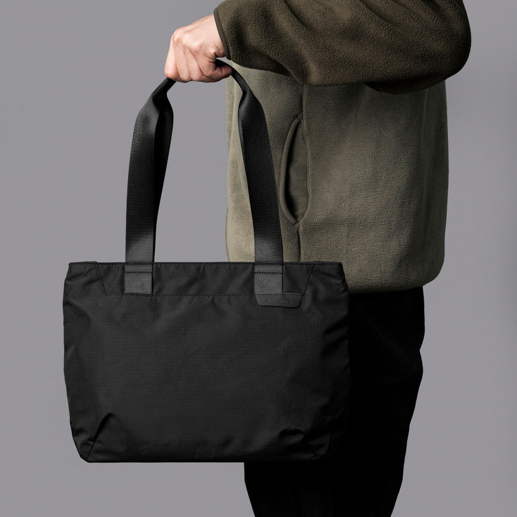 Alpaka Elements Tote Small in Black