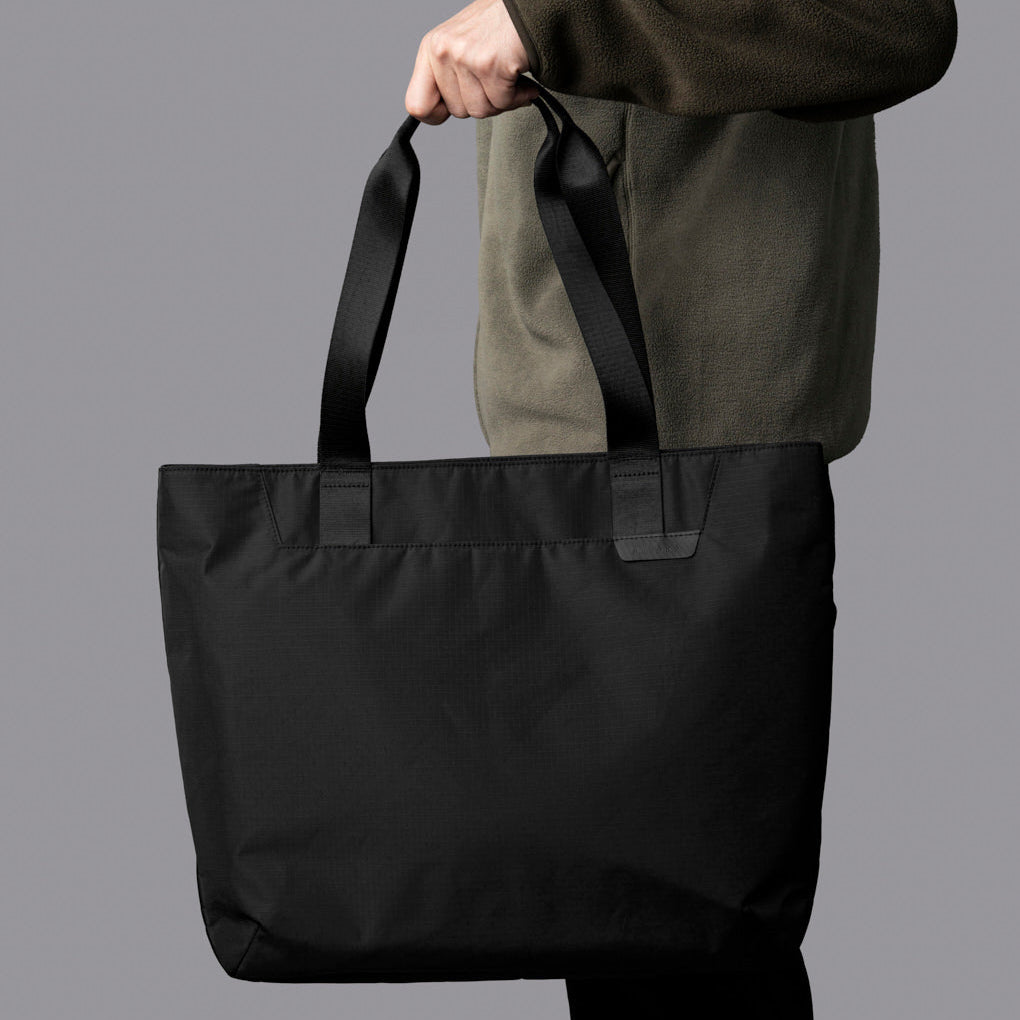 Alpaka Elements Tote Large in Black