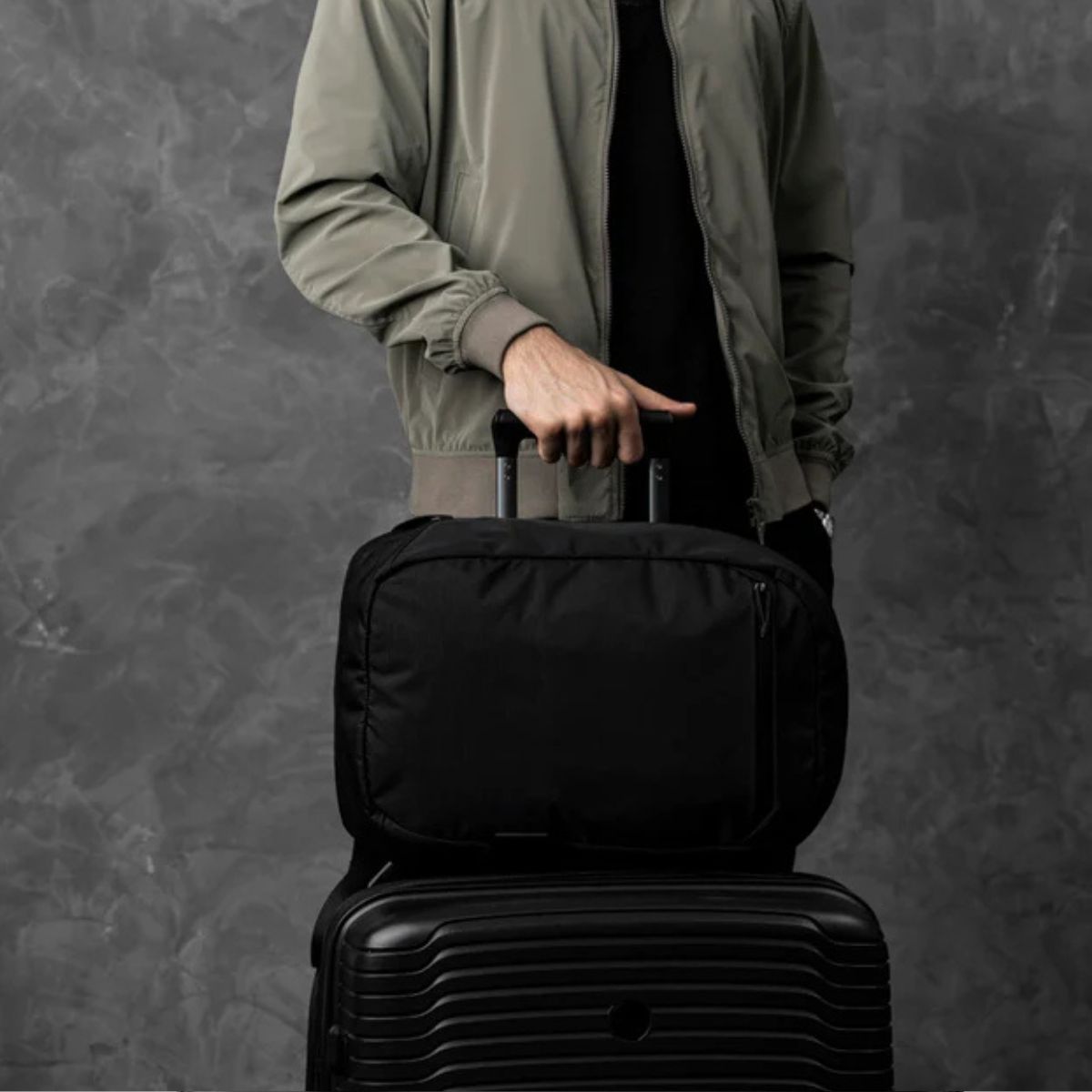 Alpaka Traverse Backpack 30L in Black