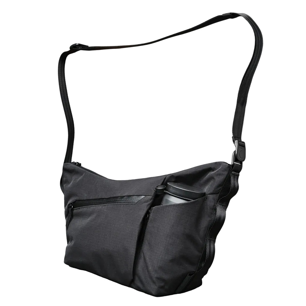 Alpaka Flow Satchel 4L in Black