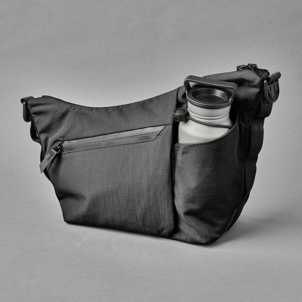 Alpaka Flow Satchel 4L in Black