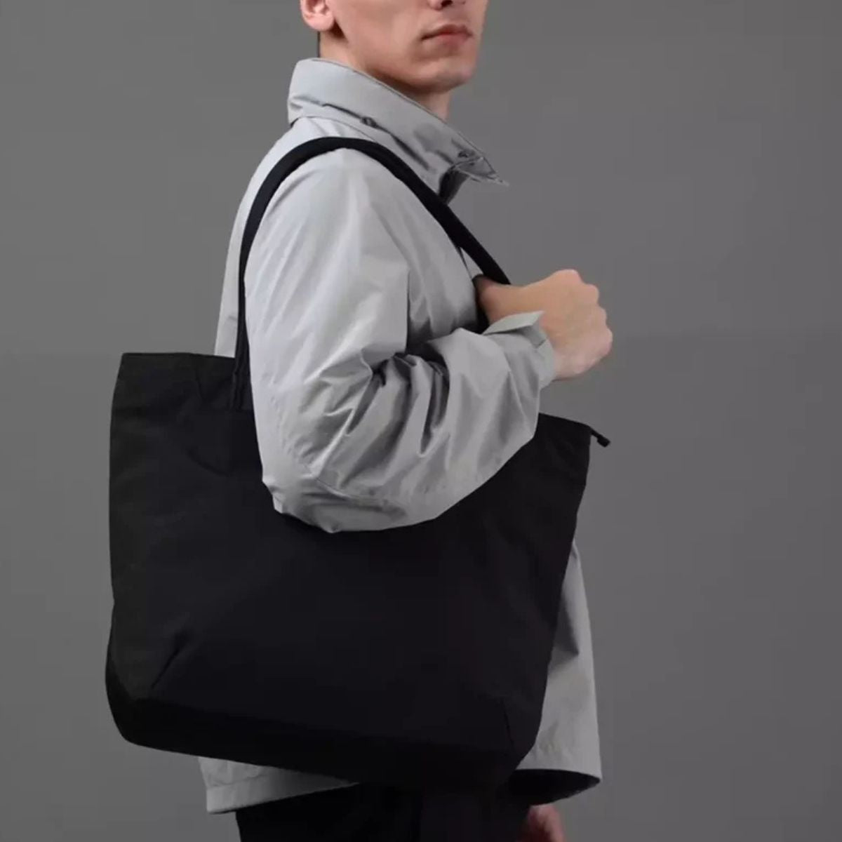Alpaka Flight Tote Large in Black