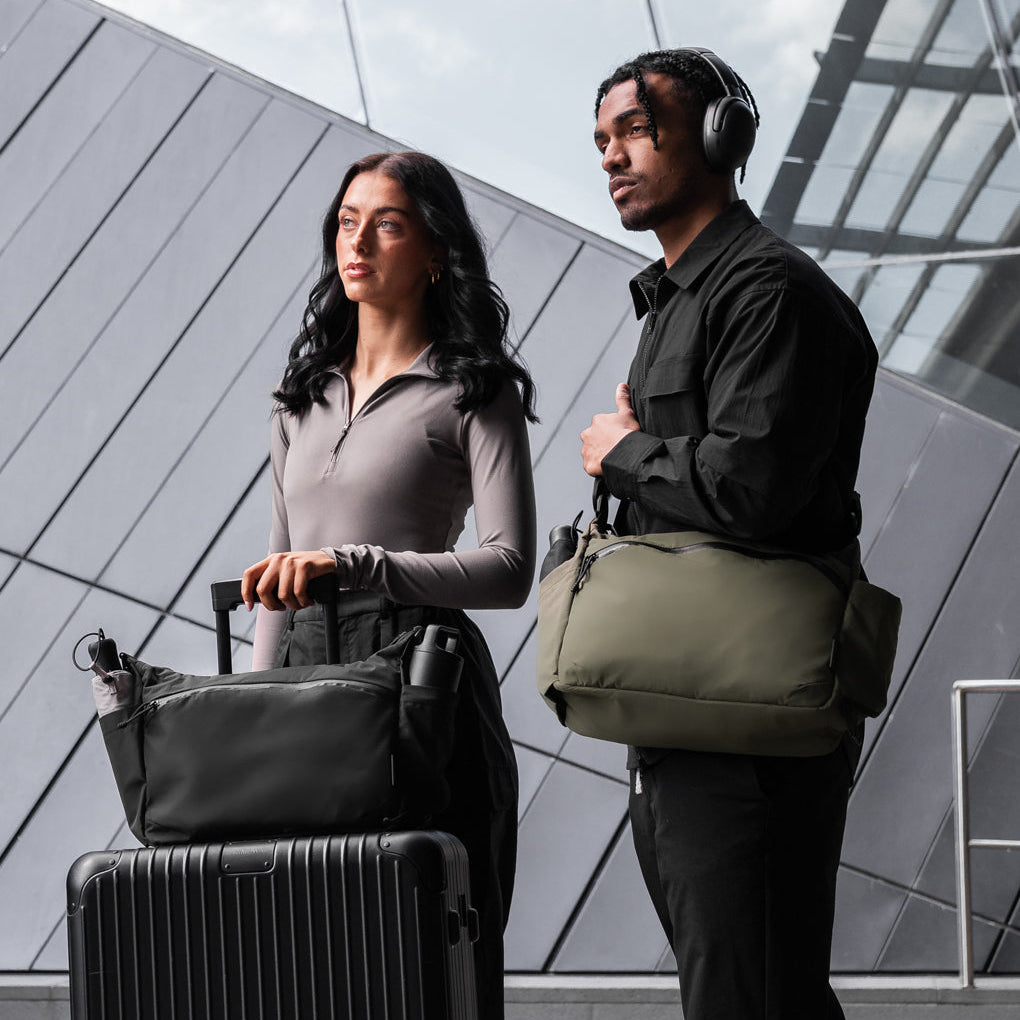 Alpaka Flight Satchel 11L in Black