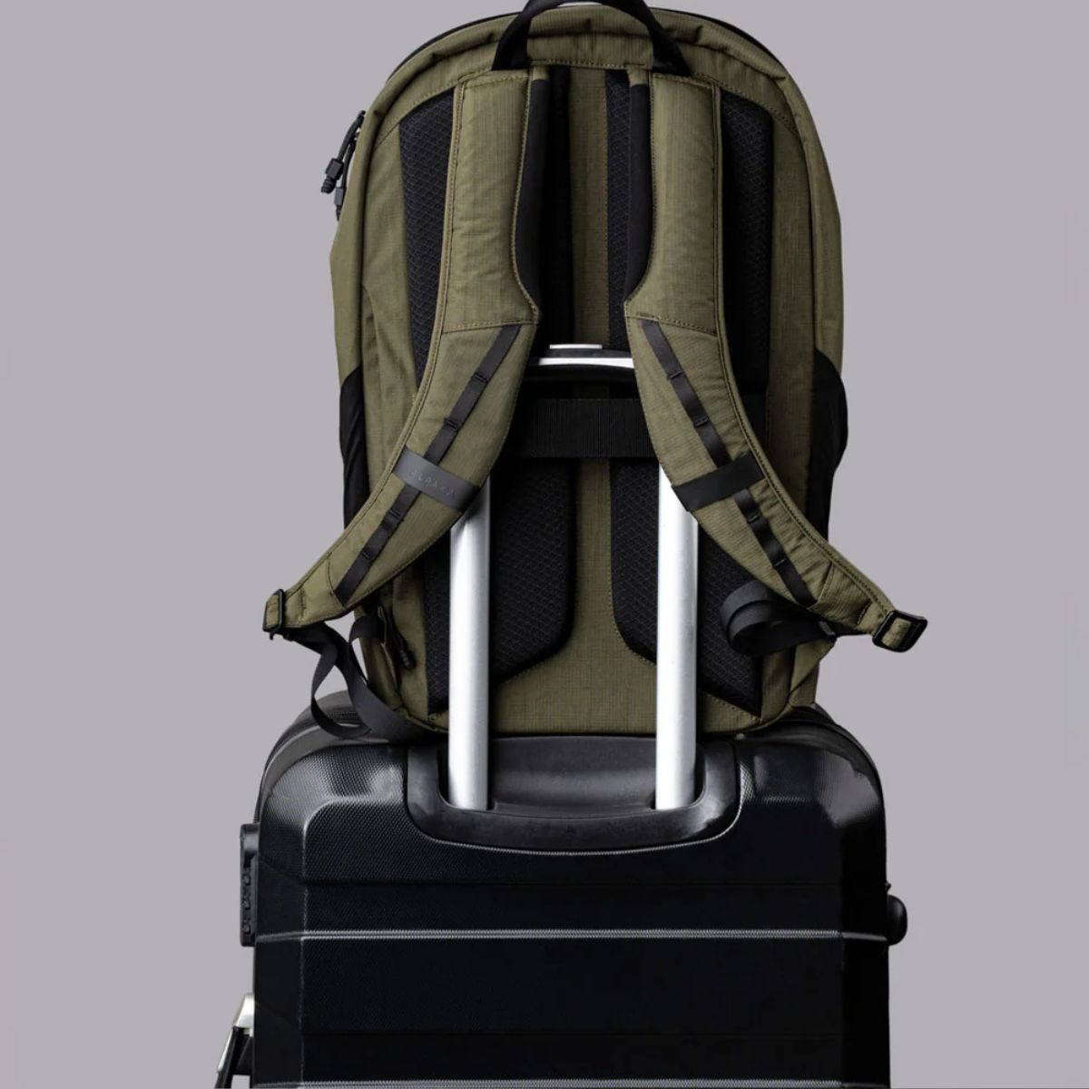 Alpaka Bravo Backpack 23L in Green