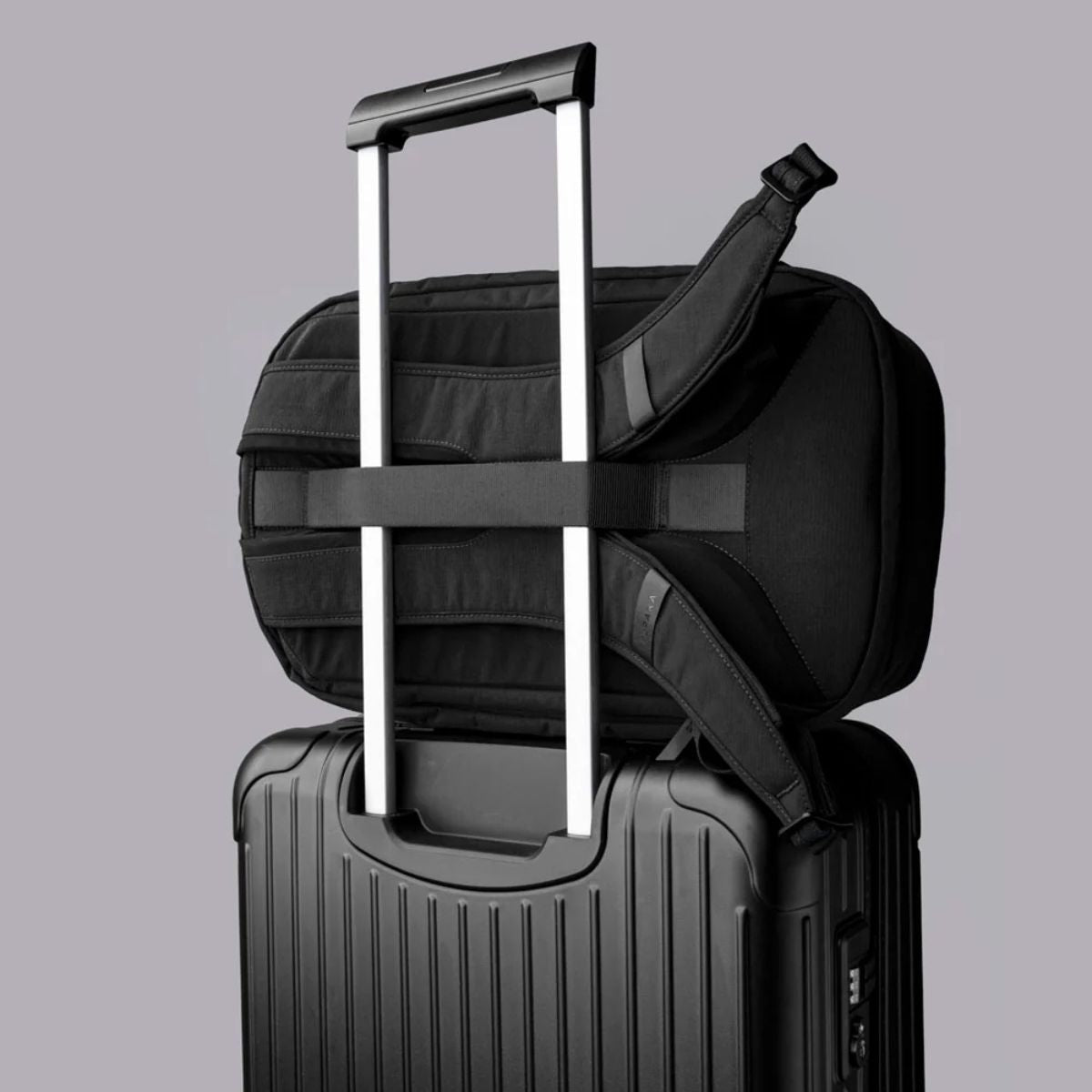Alpaka Metro Backpack Pro 24L in Black
