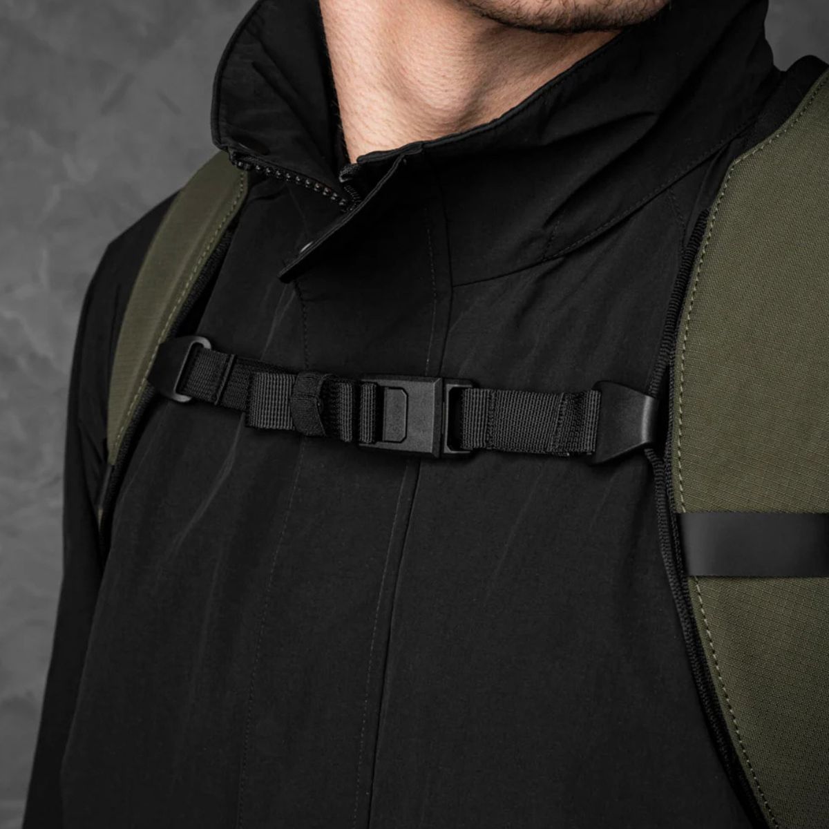 Alpaka Metro Backpack Pro 24L in Green