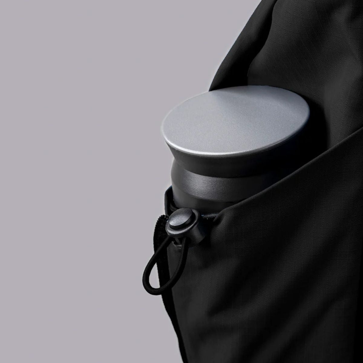 Alpaka Metro Crossbody - Right Shoulder in Black
