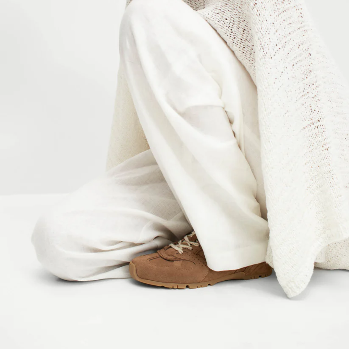 Alohas Women's Tb.56 in Suede Brown Leather