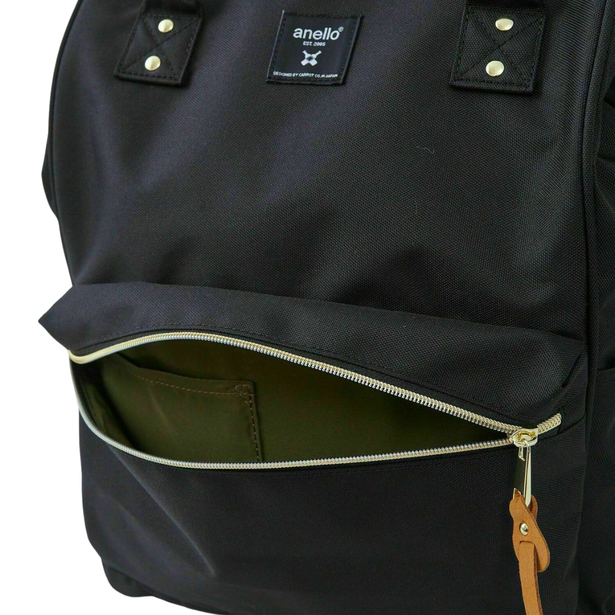 Anello Cross Bottle Backpack Large in Black