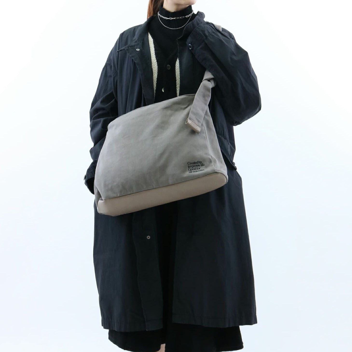Anello Universal Shoulder Bag in Black